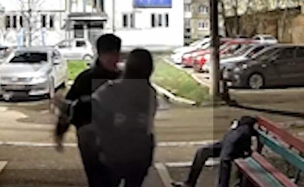 В Башкирии мужчина жестоко избил ухажера своей несовершеннолетней девушки