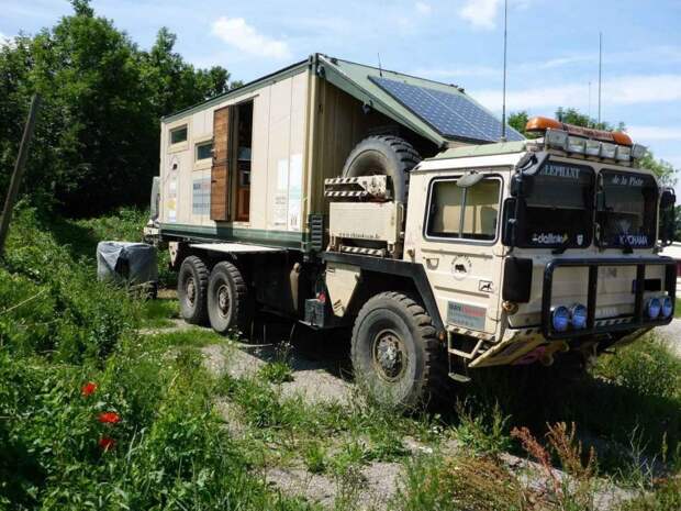 Морской контейнер установили на военный грузовик MAN и получился отличный экспедиционник man, авто, автомобили, внедорожник, грузовик, дом на колесах, кемпер, экспедиционник