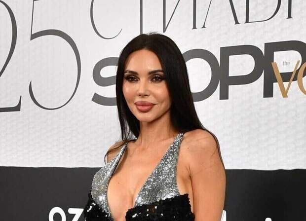 «Где Ари?»: Оксана Самойлова показала семейное фото без старшей дочки