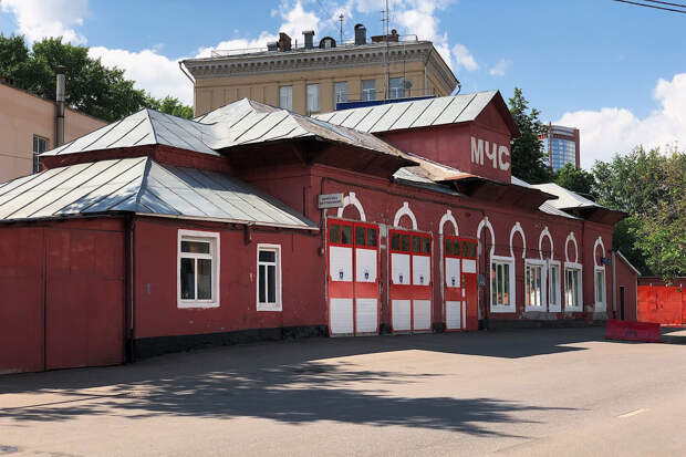 Фото и гифки непарадной Москвы