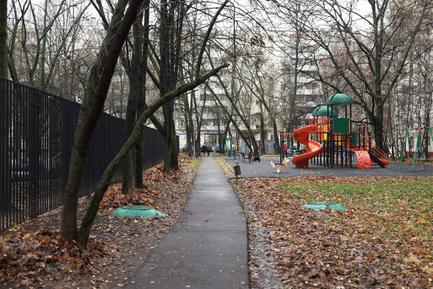 Фото и гифки непарадной Москвы