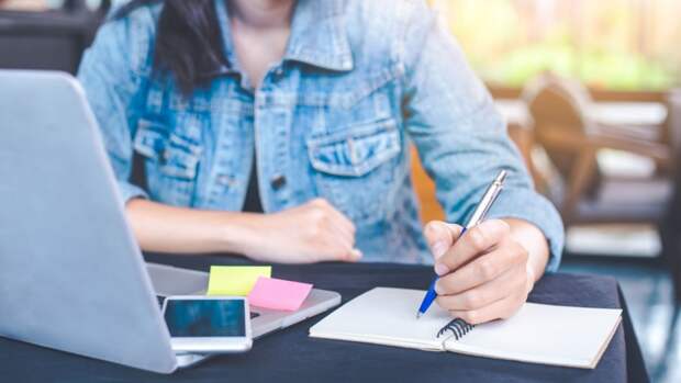 Левши чаще правшей стремятся к победе, показало исследование