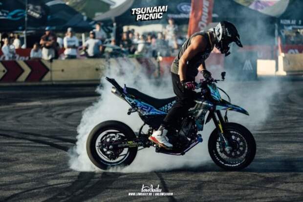 tsunami picnic x lowdaily 71