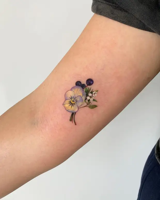 Акварельные мини-татуировки: 13 самых красивых дизайнов