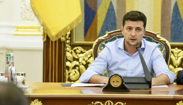 Киев обязан в ближайшее время урегулировать минский Комплекс мер