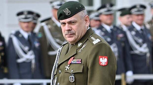 Генерал Кукула указал на якобы подготовку неким противником нападения на Польшу