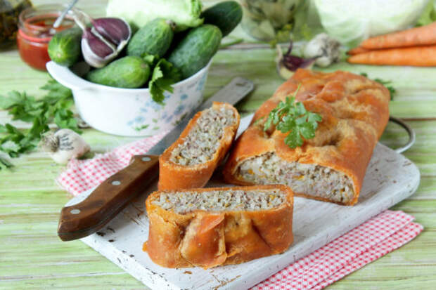 Оранжевый мясной пирог с фаршем рецепт с фото