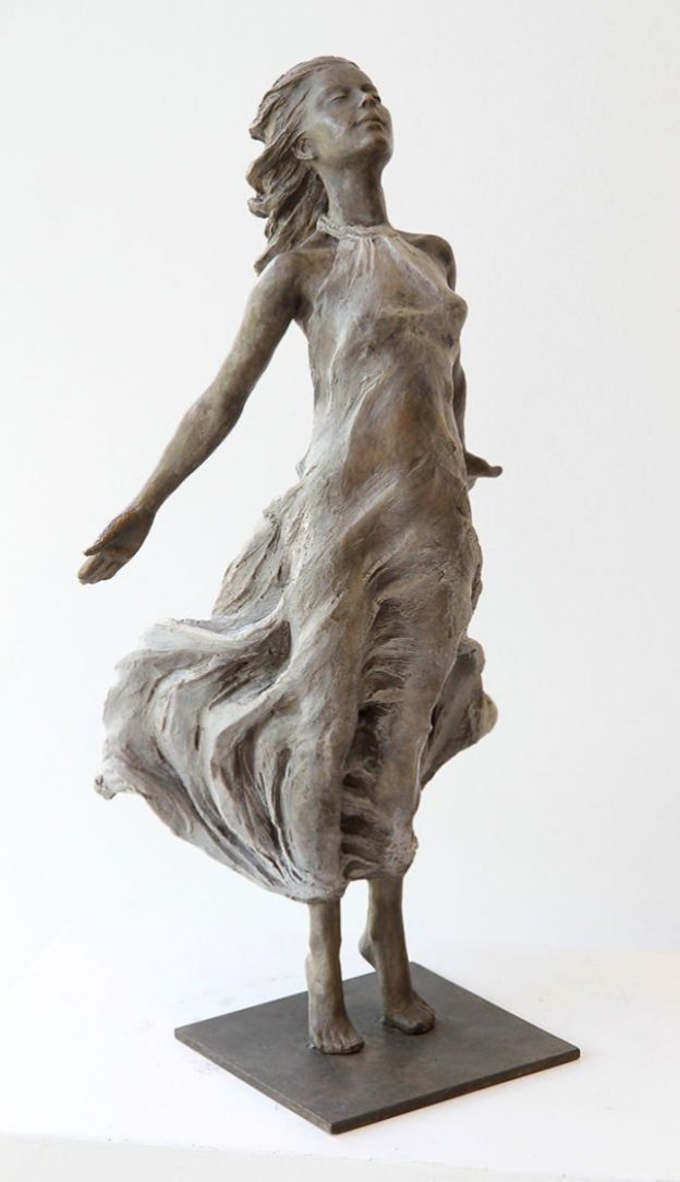 https://i0.wp.com/antipriunil.ru/wp-content/uploads/2017/09/realistic-female-sculptures-luo-li-rong-33-59c8a417ba88e__700.jpg?resize=625%2C1086&ssl=1