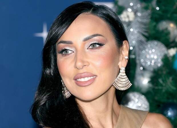 Алсу честно призналась, за что любит предновогоднюю суету