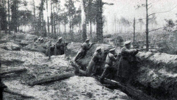 Первая мировая война. Русские солдаты в окопах.