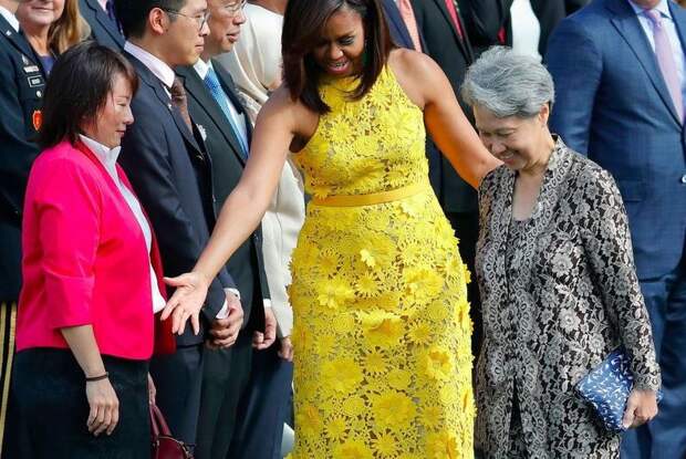 Первая леди Сингапура пришла на прием Мишель Обамы с сумкой за 11 долларов леди, сумка