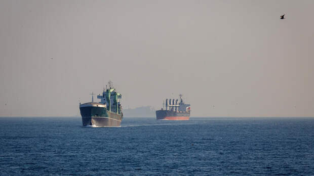 Трамп пригрозил "безумным ублюдкам" адом из-за "чертова пролива"