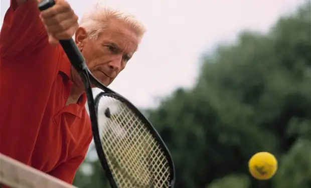 Виды спорта для каждого возраста, которые замедляют старение по словам ученых