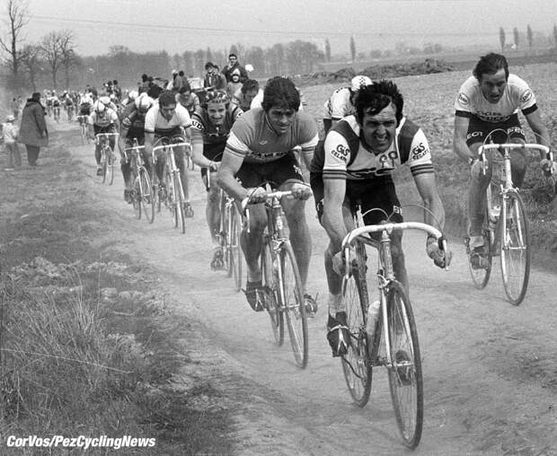 Wielrennen -cycling - archief -Arhive - stockphoto -  Roger de Vlaeminck (Parijs-Roubaix)  - foto Cor Vos © 1980