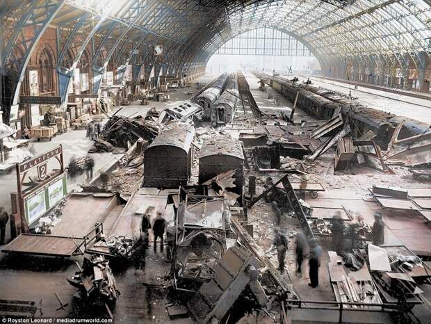 Станция St Pancras в центральном Лондоне пострадала за это время несколько раз блиц, бомбардировка, великобритания, вторая мировая война, колоризация, колоризированные снимки, колоризированные фото, лондон