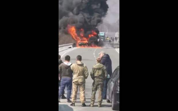 Автомобиль сгорел дотла в Хасанском районе