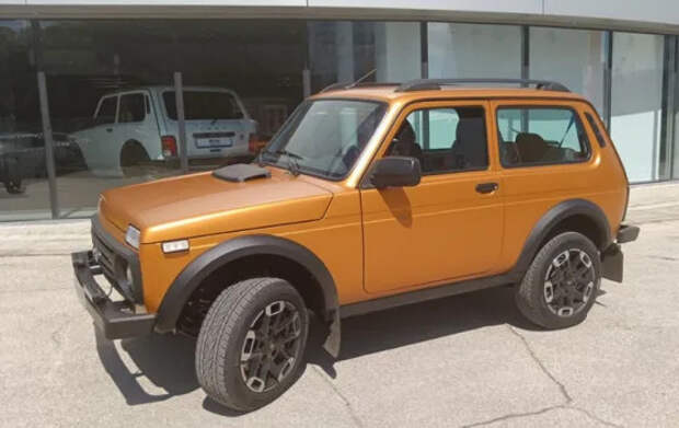 Lada Niva Sport впервые предстала в новом заводском окрасе «Ралли»
