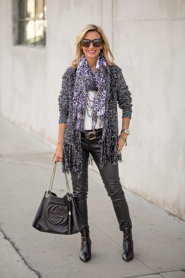 looking-chic-in-our-black-and-white-boucle-cardigan-jacket-society-0081