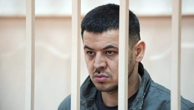 Подозреваемый в соучастии в совершении теракта в петербургском метро Содик Ортиков в Басманном районном суде Москвы. 7 апреля 2017