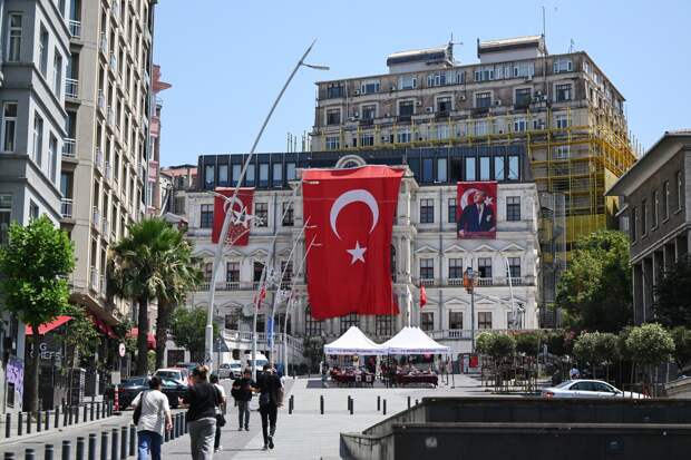 Раскрыты популярные схемы обмана российских туристов в Стамбуле