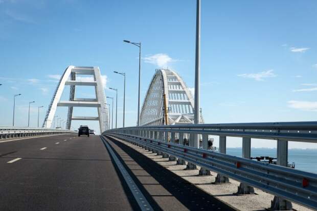 У Крымского моста замечена подозрительная активность Запада. Фото: www.globallookpress.com