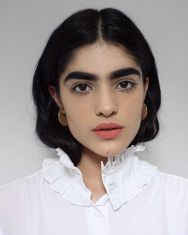 bullying-thick-eyebrows-model-career-natalia-castellar-9