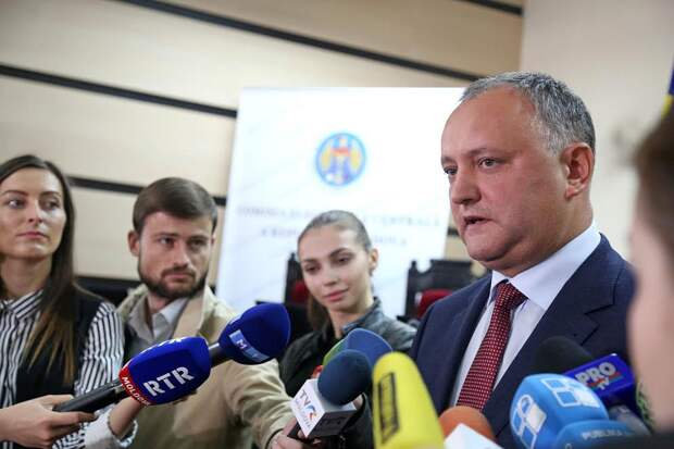 Украина ищет "руку Кремля" в итогах молдавских выборов Украина ищет "руку Кремля" в итогах молдавских выборов