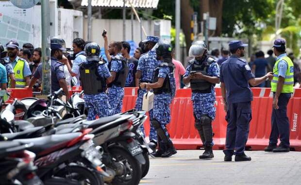 Мальдивы: большие политические проблемы маленькой курортной страны