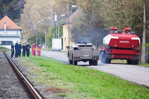 Bloomberg: причастных к взрыву в Чехии связали с делом Скрипалей