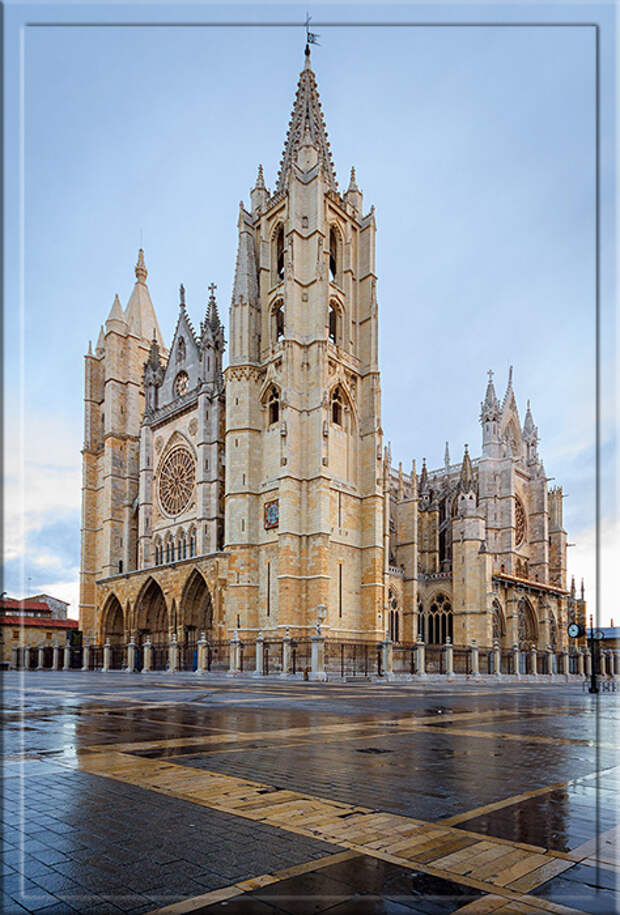 Собор Санта-Мария, Леон. Собор Санта-Мария, Леон.