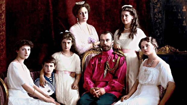В России появились люди, которые считают благом для страны возрождение монархии. Предлагаю сравнить царизм и социализм