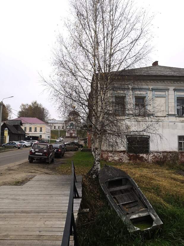 Кто в теремочке мышином живет? Кто в Мышкине уютном притаился?