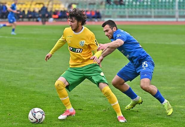 Футбол: Желто-зеленые добрались до первой победы