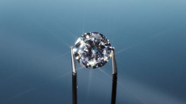 Финансист Селезнёв: бессмысленно инвестировать в бриллианты