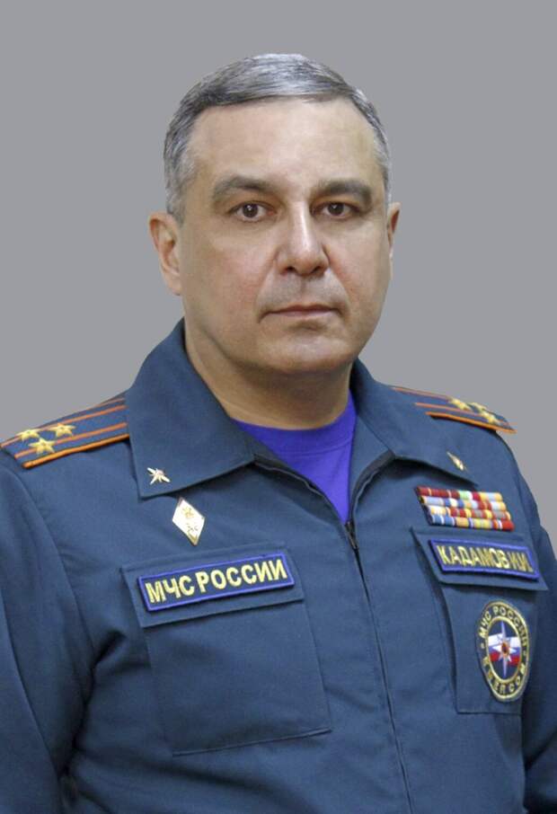 «Гордимся нашими спасателями»: Кадамов поздравил коллег с профессиональным праздником