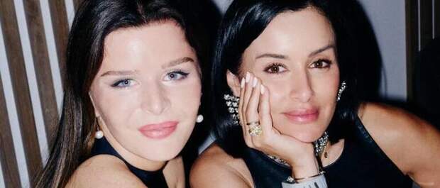 Зять Тины Канделаки: За кого телеведущая выдала свою дочь Меланию