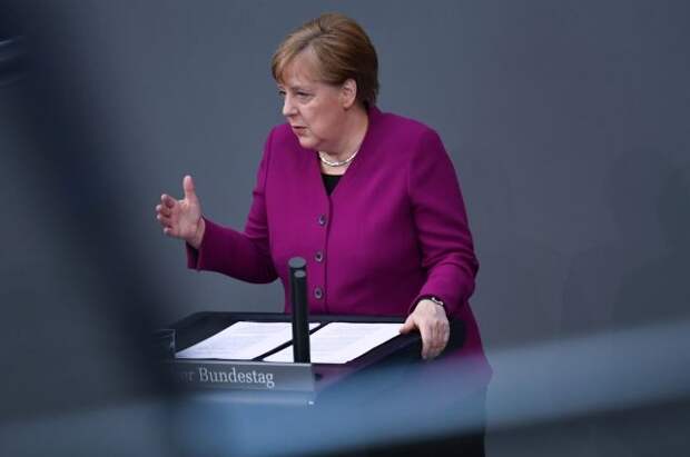 Меркель заявила о новых санкциях при отсутствии прогресса по Украине