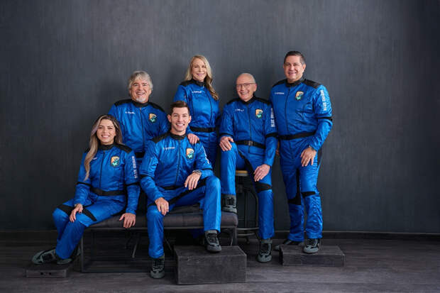 Blue Origin выполнила шестой суборбитальный полёт с космическими туристами