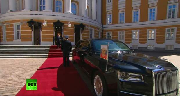 Путин должен был приехать на инаугурацию на велосипеде!