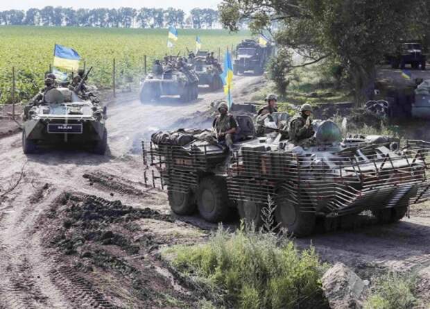 Украина продолжает стягивать к линии фронта в Донбассе тяжелое вооружение