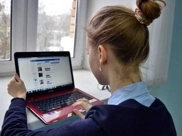 Б-бизнес: 16-летняя школьница вымогала деньги за удаление провокационных постов в соцсетях