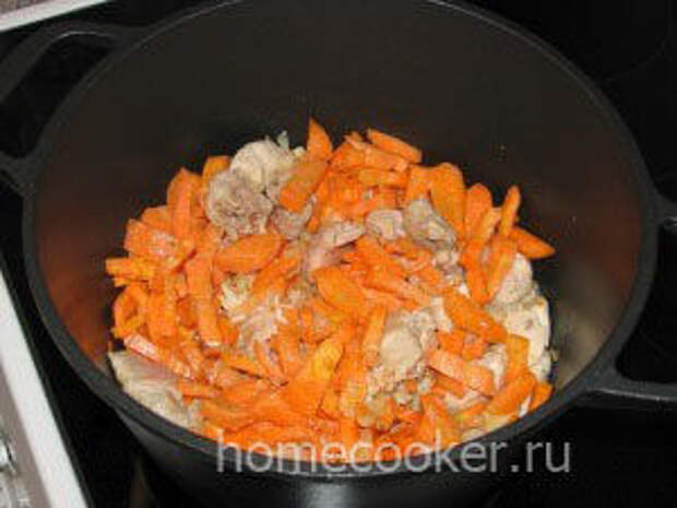 Плов с курицей Dobavlyaem morkov 6 300x225 Плов с курицей
