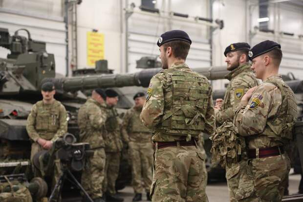 Британия отправила повоевавших на Украине бойцов на Ближний Восток