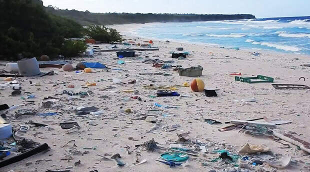Этот остров буквально состоит из сплошного мусора.