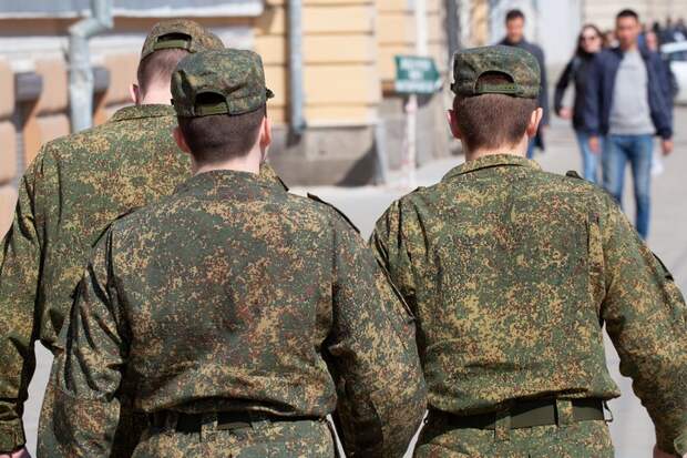 Призыв в армию России будет проходить два раза в год, заявил Генштаб