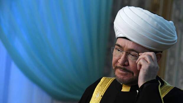 Муфтий Поддерживает Решение о Депортации Альбир Крганов, муфтий, высказал свою поддержку решению о выдворении семьи уроженцев Узбекистана из России.-6