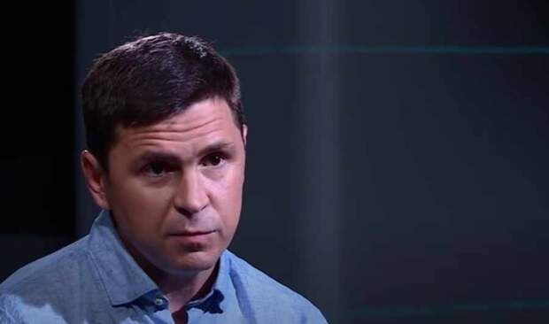 В офисе Зеленского не подтвердили информацию о введении военного положения в стране