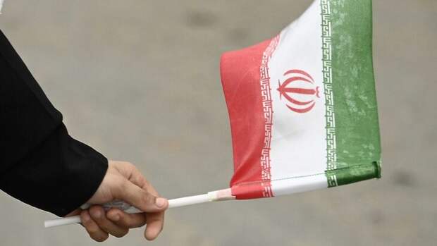 Экс-глава МI6 Янгер: США утратили инициативу в конфликте с Ираном