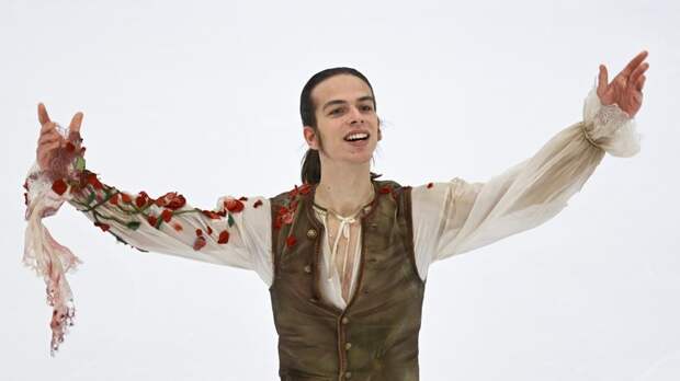 С личным рекордом: Гуменник выиграл короткую программу на «Мемориале Грушмана» в Петербурге