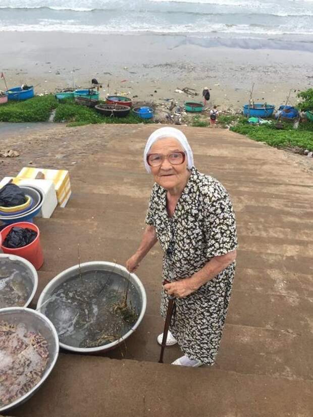 9-летняя российская пенсионерка одна путешествует по Вьетнаму